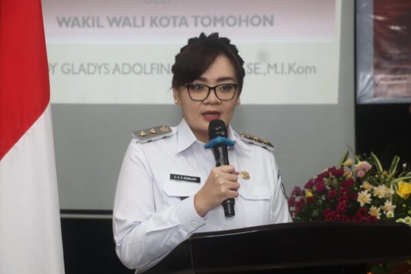 Wakil Wali Kota Tomohon Buka Pelatihan Dekorator Kendaraan Hias Jelang TIFF 2025