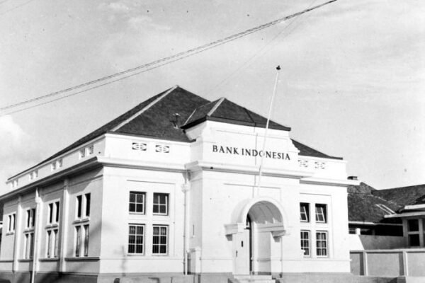 Gedung kantor Bank Indonesia dalam foto arsip koleksi Tropenmuseum