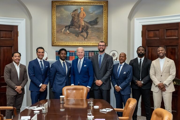 David Beckham Disebut Masuk Bursa Calon Presiden FIFA Lawan Infantino