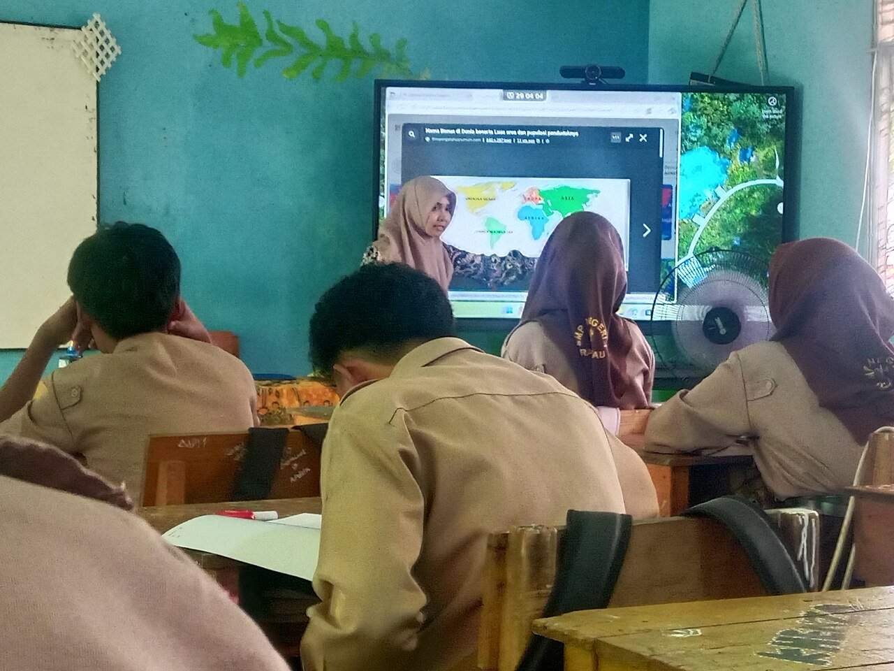 Ilustrasi Tunjangan Guru Non-ASN Segera Cair, Mendikdasmen Targetkan Transfer Pekan Depan