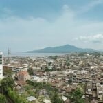 Panorama Kota Manado, ilustrasi panduan pajak kendaraan Sulut