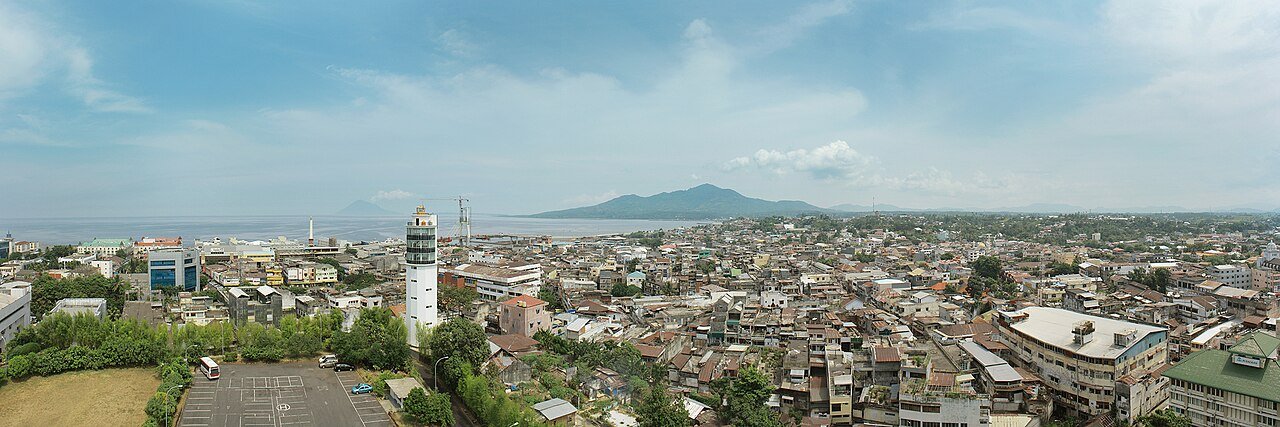 Panorama Kota Manado, ilustrasi panduan pajak kendaraan Sulut
