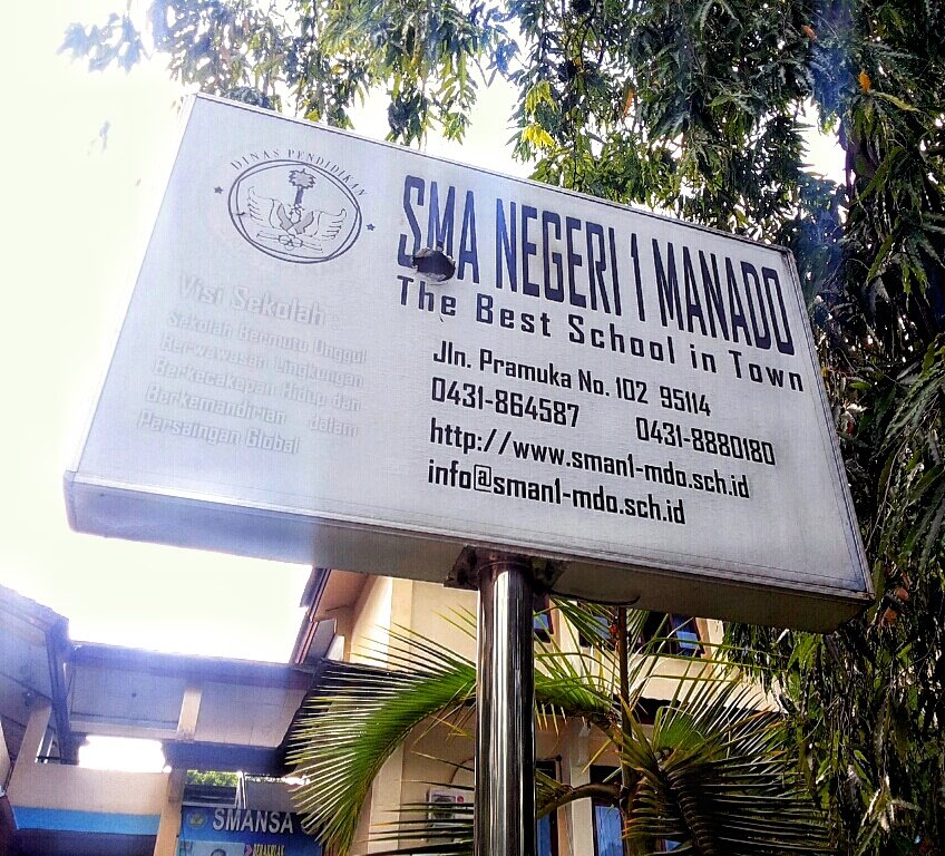 Gedung SMA Negeri 1 Manado